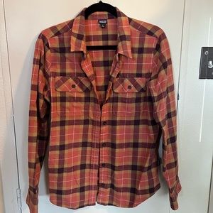100% Organic Cotton Patagonia Flannel Women’s size M